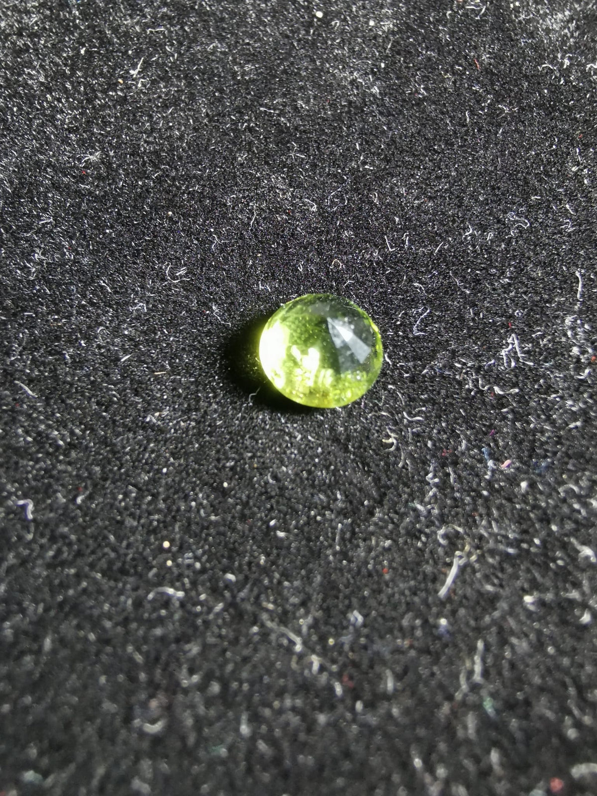 Peridot princess cut 0.94 ct
