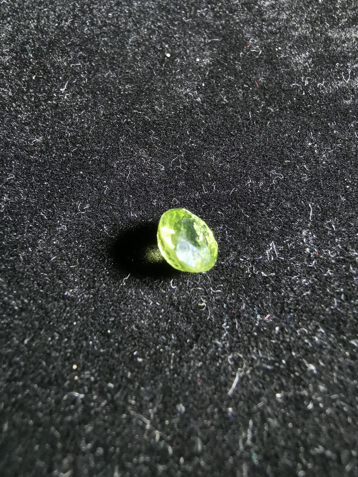 Peridot princess cut 0.94 ct