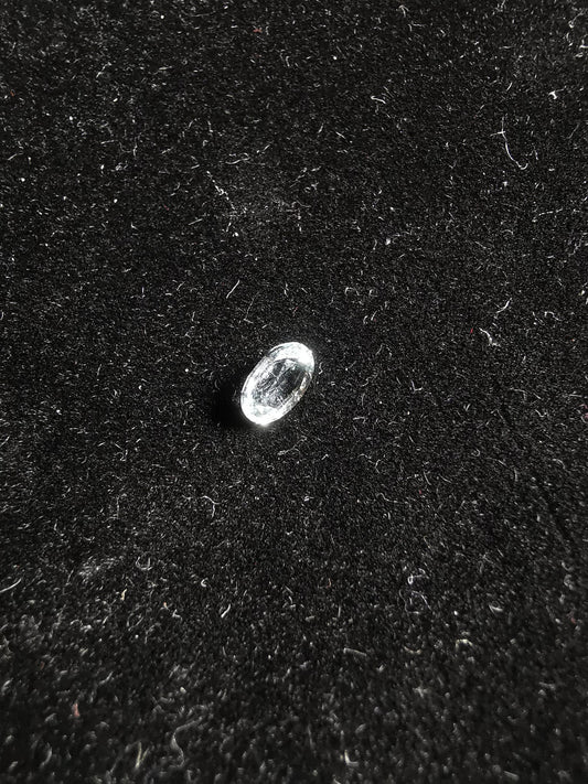 Acquamarina taglio ovale 0,45 ct