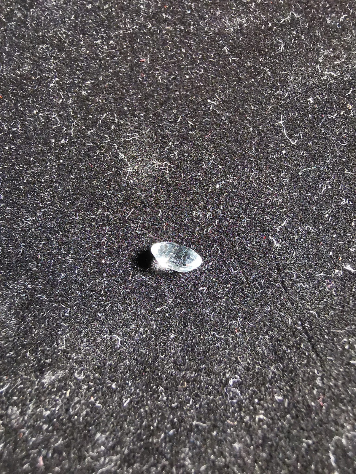 Acquamarina taglio ovale 0,45 ct