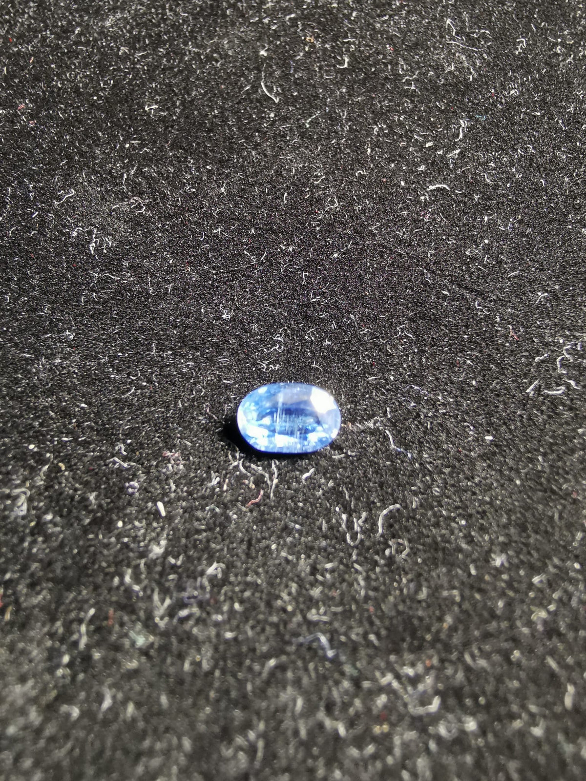 Cianite taglio ovale 0,81 ct