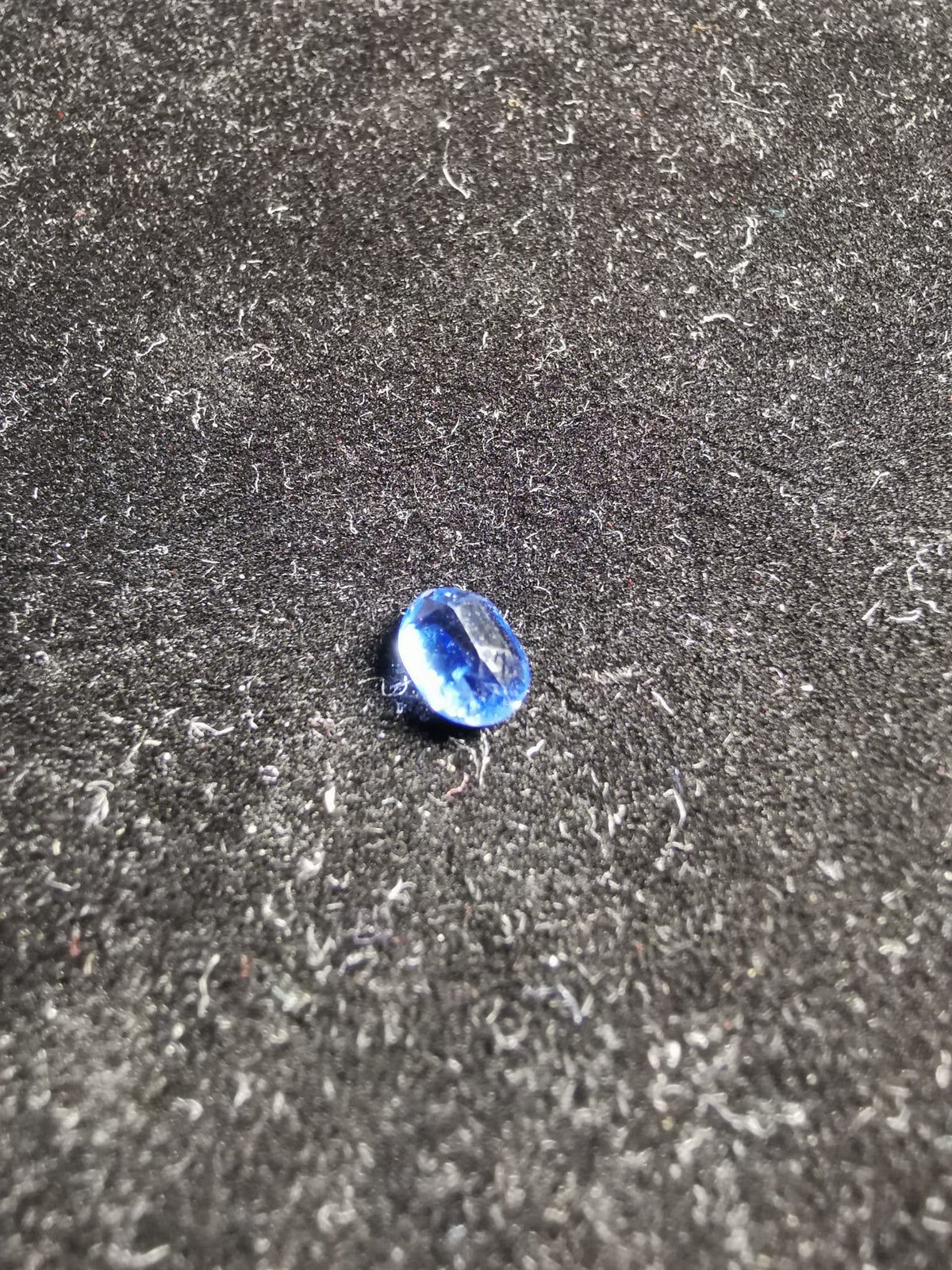 Cianite taglio ovale 1,27 ct