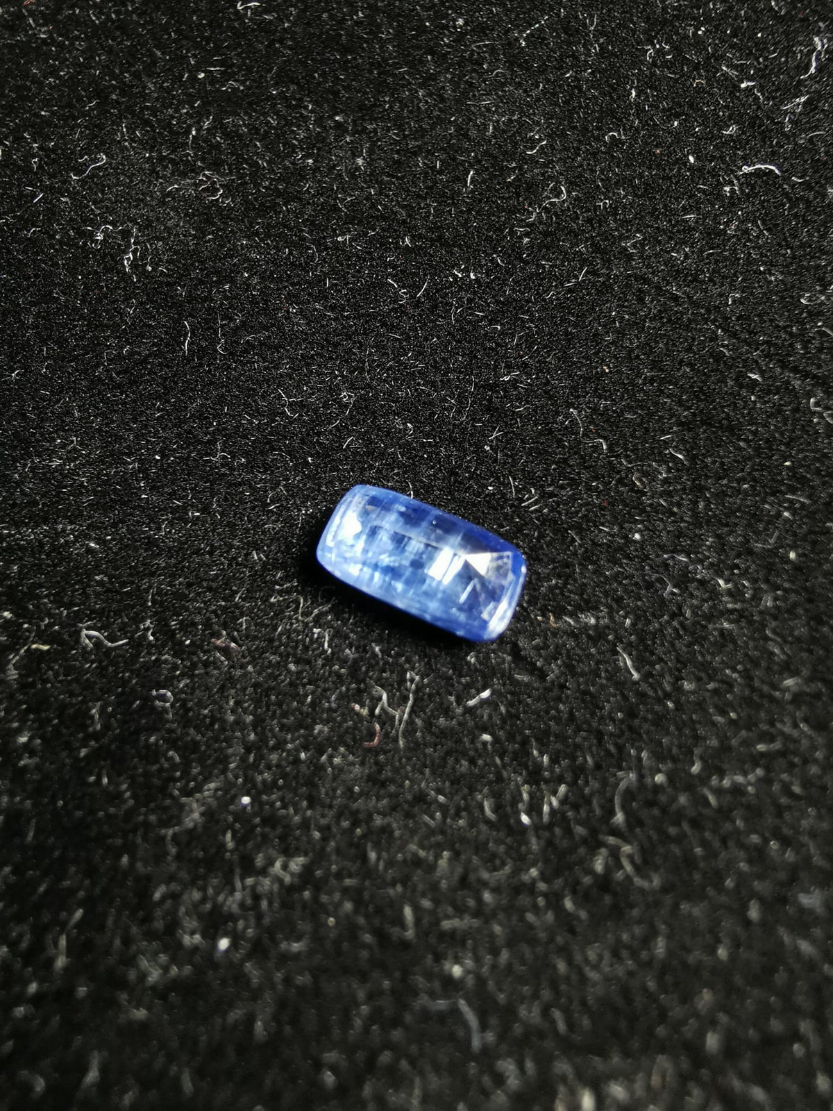 Cianite taglio cuscino 1,03 ct