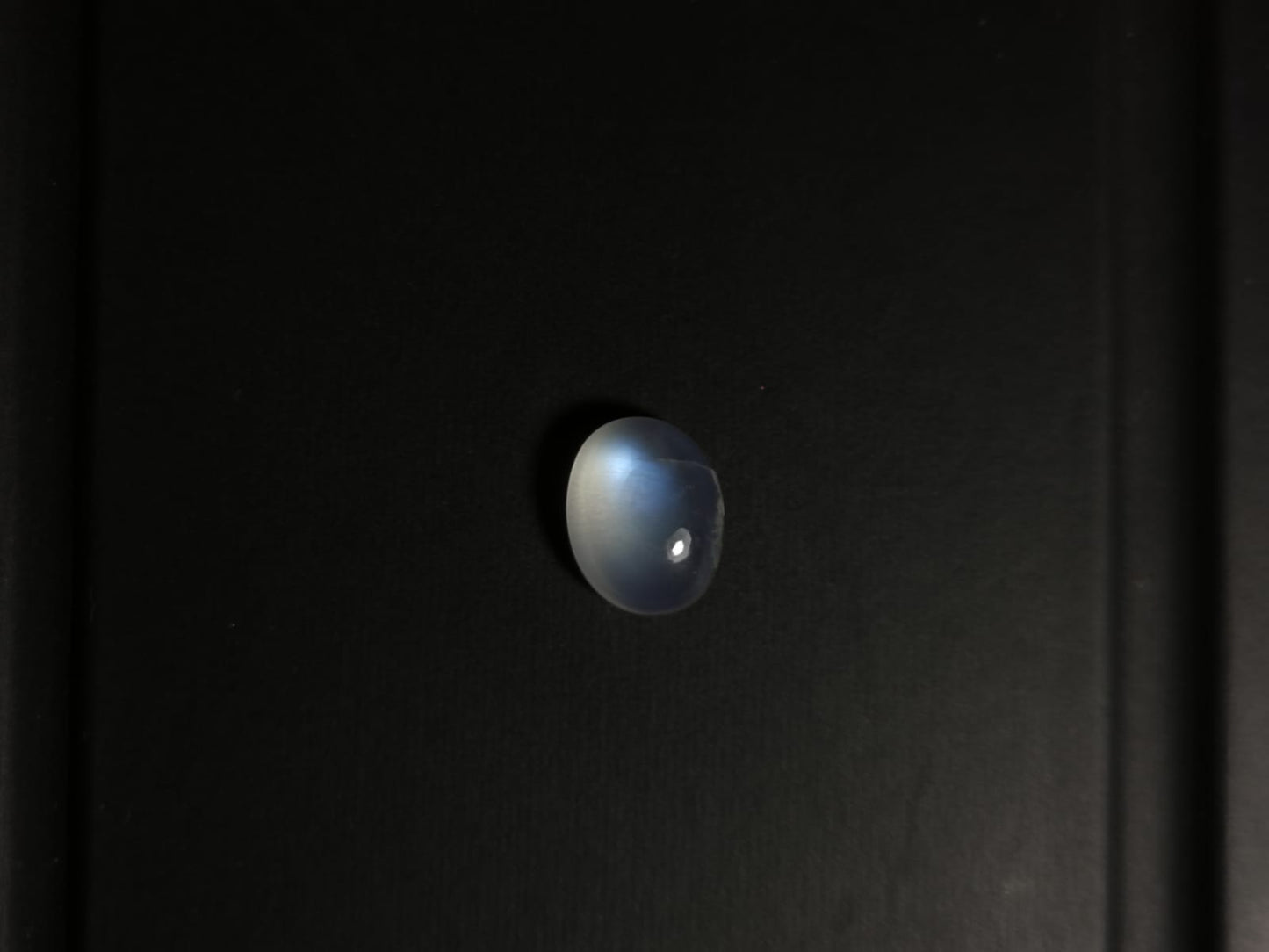 Adularia Pietra di Luna taglio ovale cabochon 4,72 ct