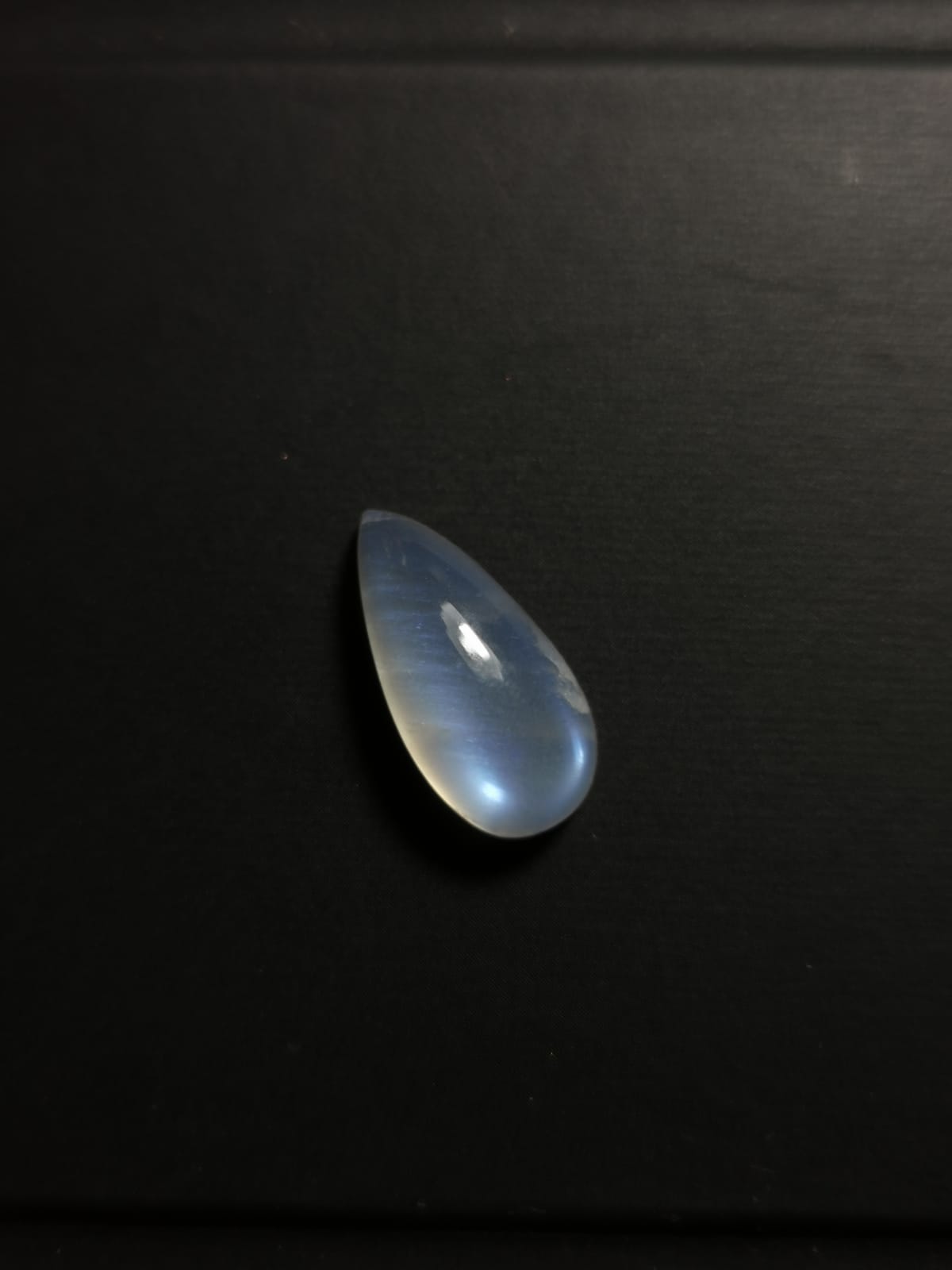 Adularia Pietra di Luna taglio goccia cabochon 8,93 ct