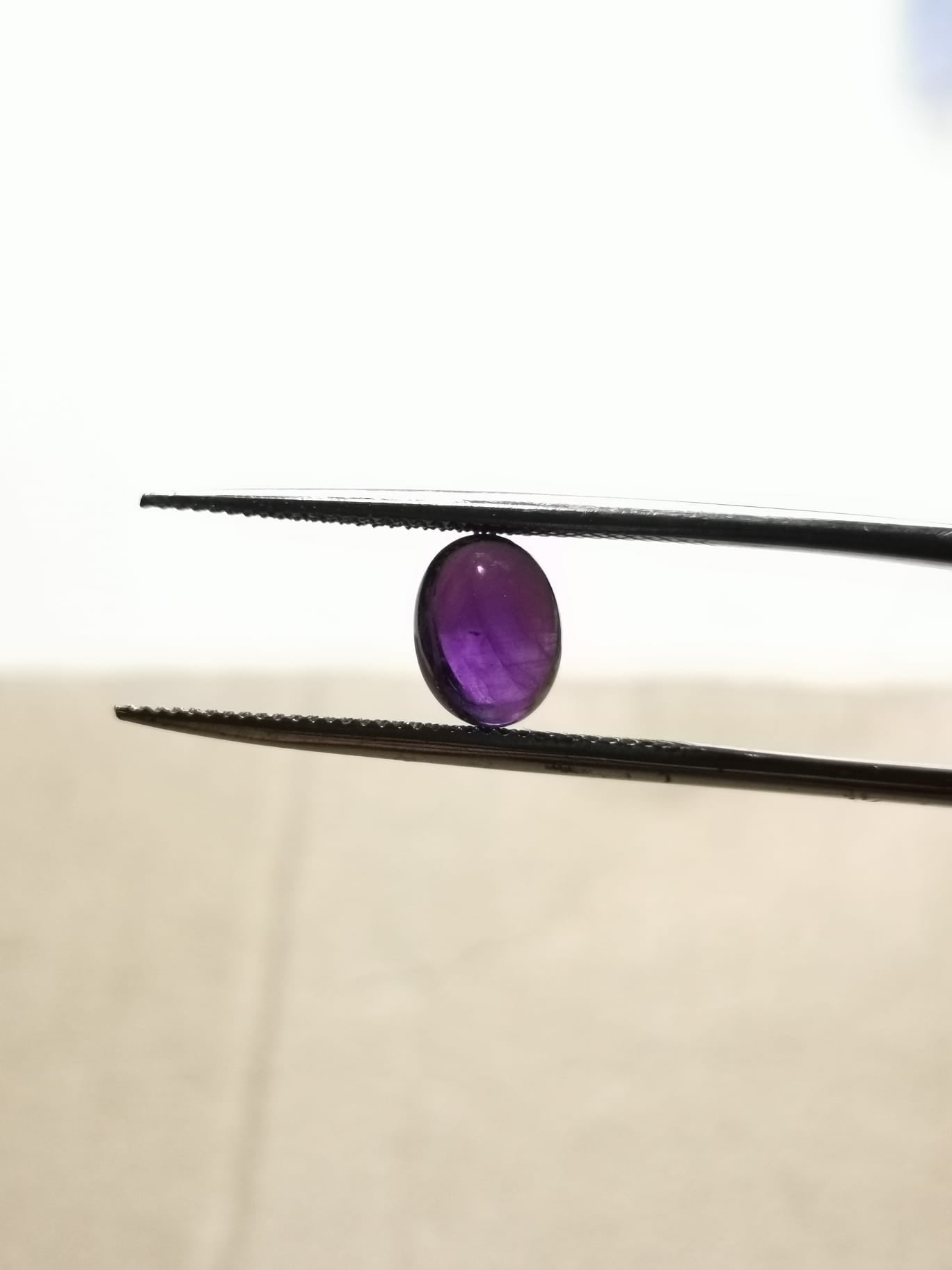Ametista taglio ovale cabochon 1,35 ct