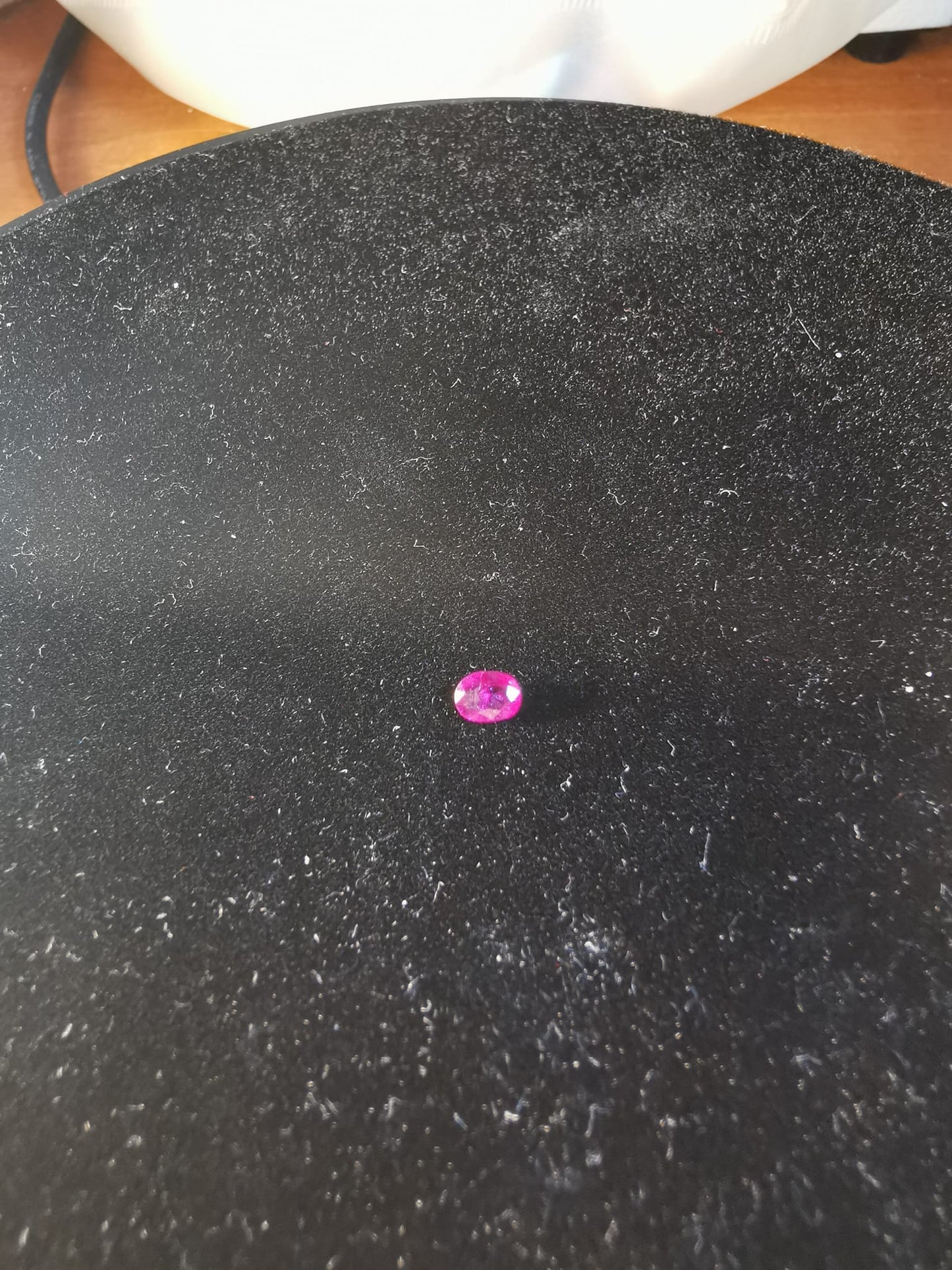 Zaffiro porpora taglio ovale 0,38 ct