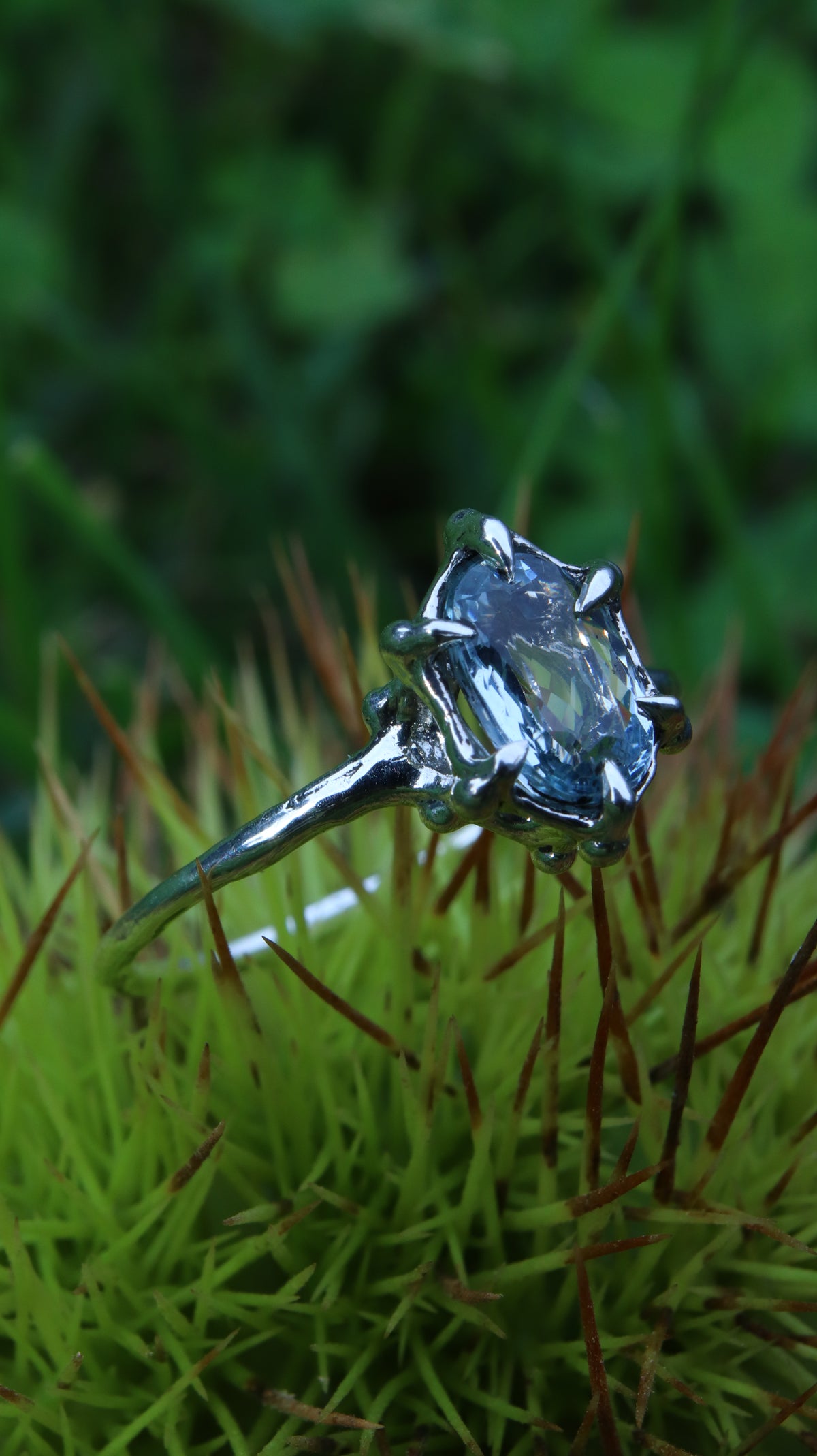 Anello "Granelli" con Acquamarina Ovale