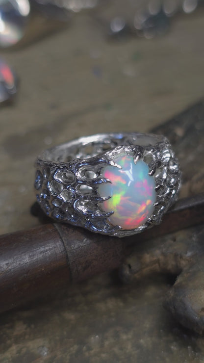 Anello "BioBand" con Opale Etiope Cabochon