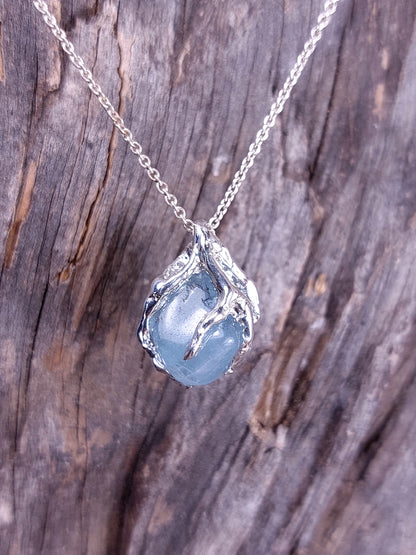 Ciondolo in argento con Ciottolo di acquamarina Burattata