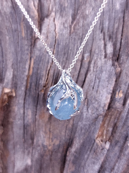 Ciondolo in argento con Ciottolo di acquamarina Burattata