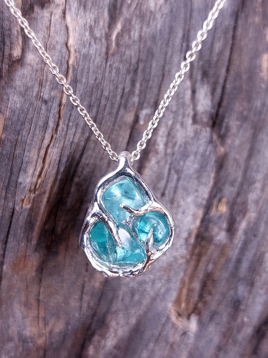 Ciondolo in Argento con Apatite Neon – "Semi di Luce"
