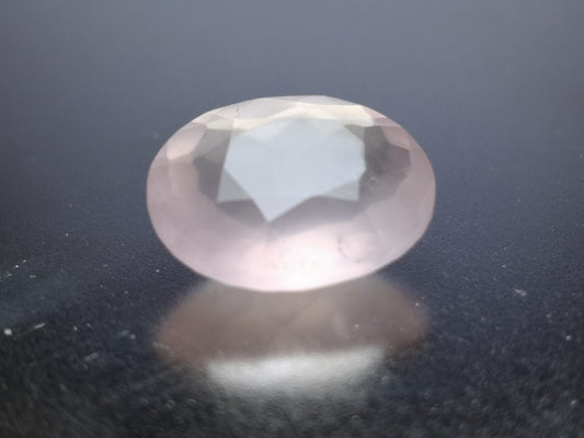 Quarzo rosa taglio ovale 6,65 ct