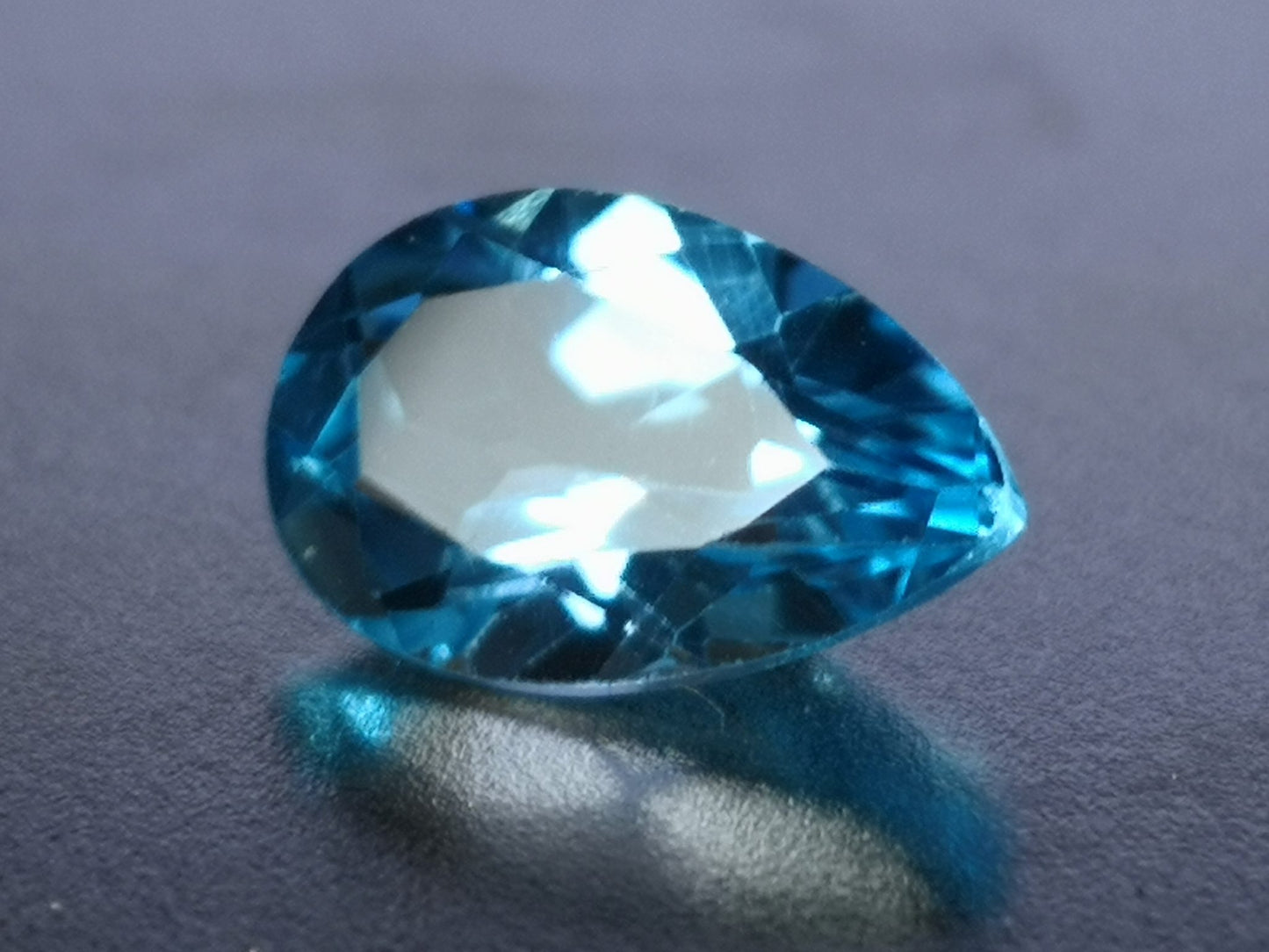 Topazio taglio goccia 1,40 ct