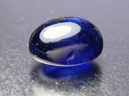 Zaffiro taglio ovale cabochon 5,30 ct