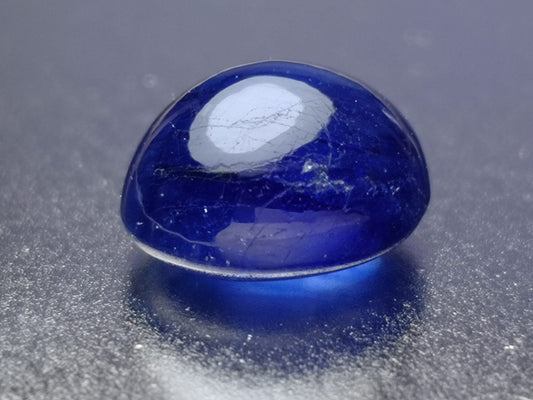 Zaffiro taglio ovale cabochon 5,60 ct