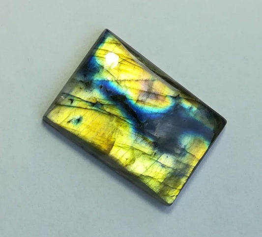 Labradorite taglio rettangolare cabochon 46,30 ct