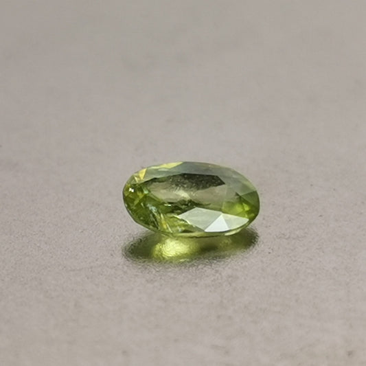 Sfene taglio ovale 0,55 ct