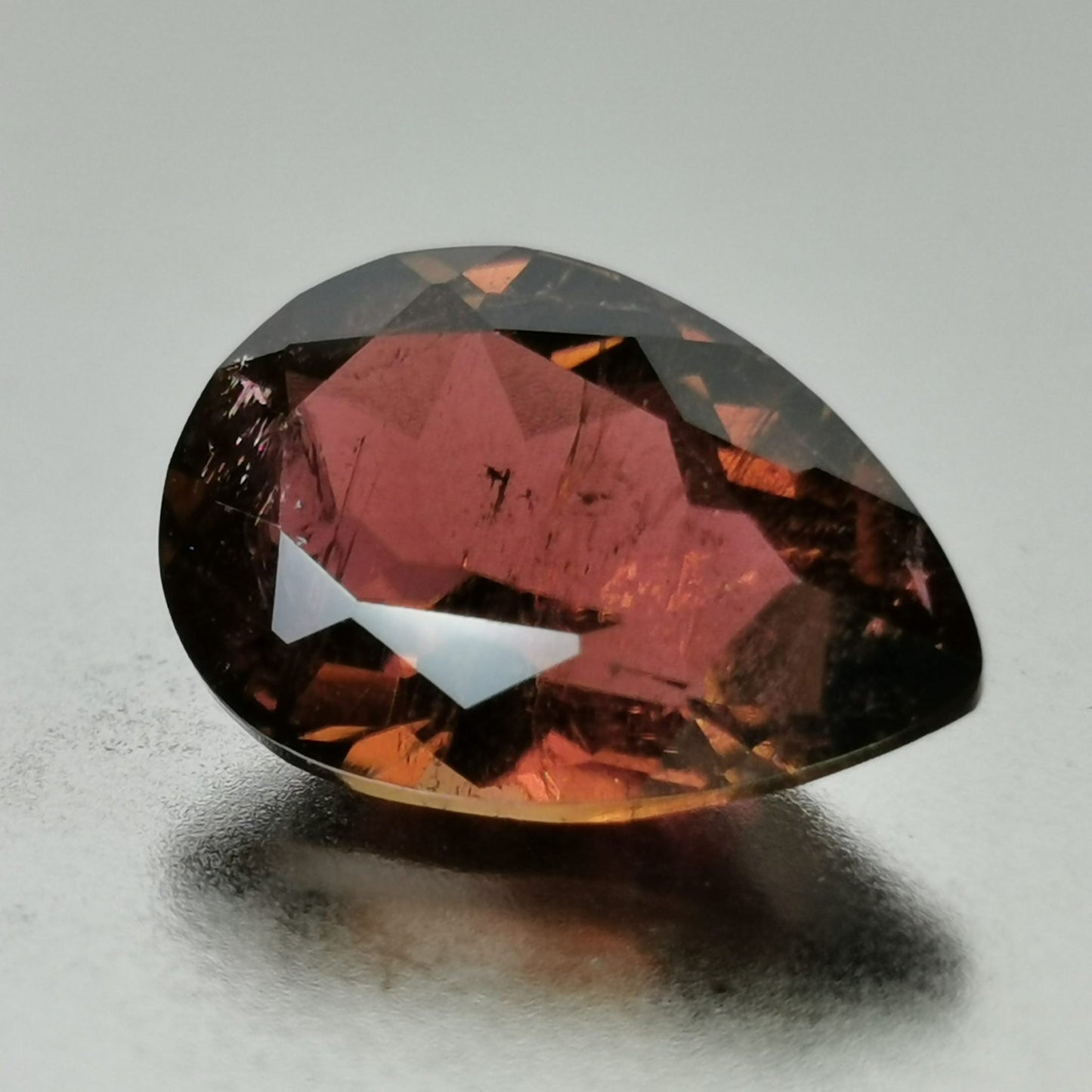 Tormalina taglio goccia 5,45 ct