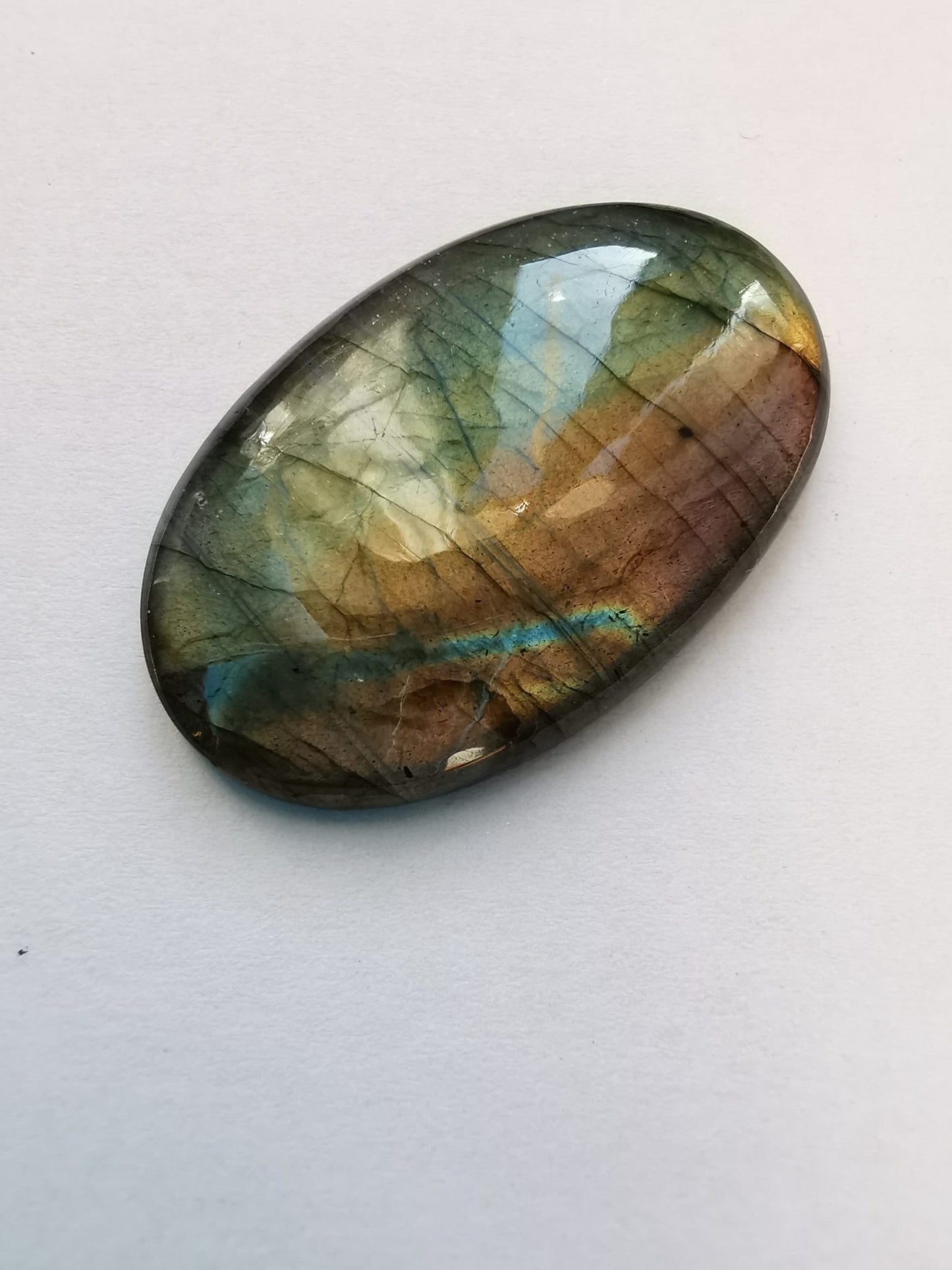 Labradorite taglio ovale cabochon 38,65 ct