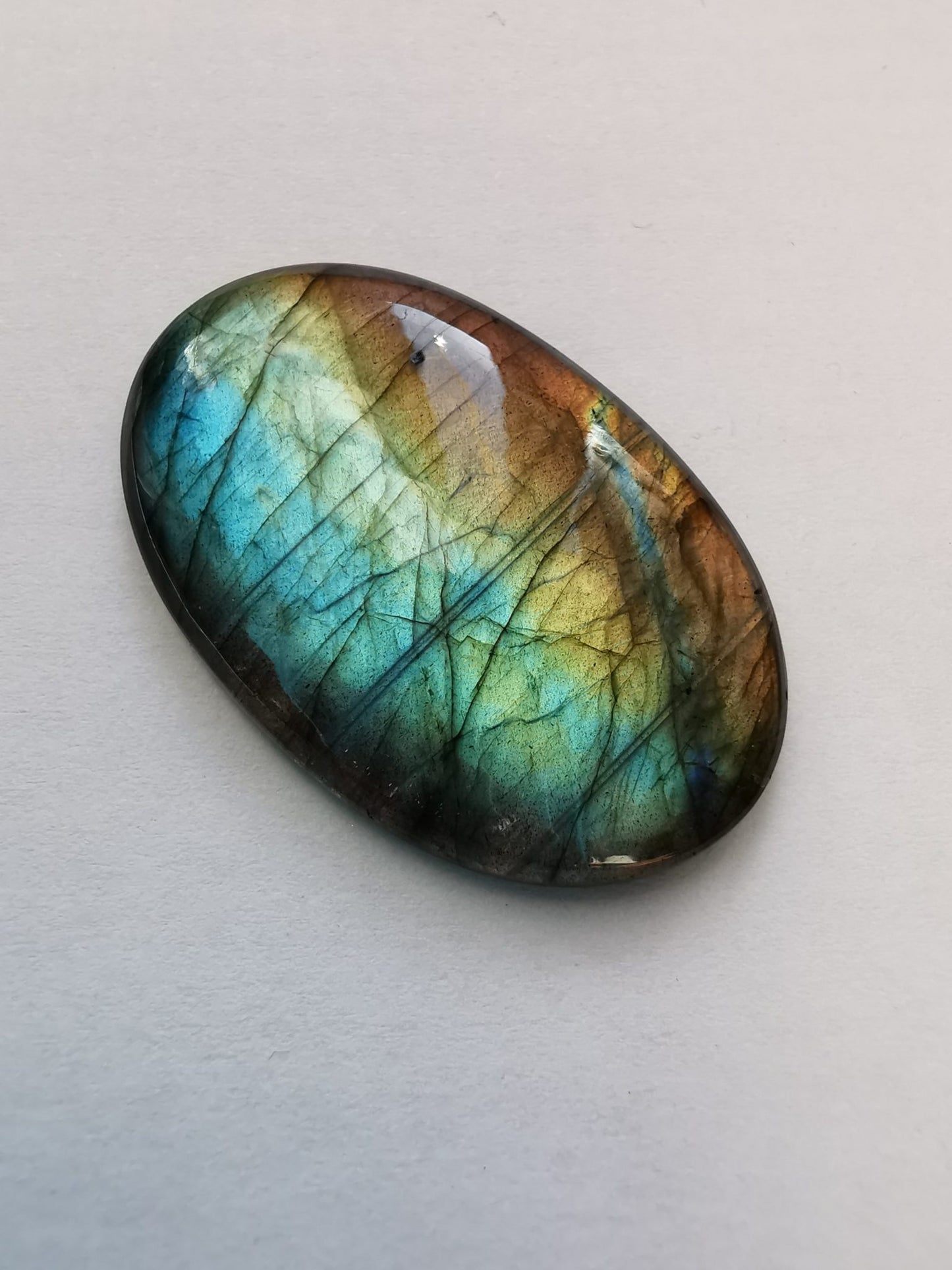 Labradorite taglio ovale cabochon 38,65 ct