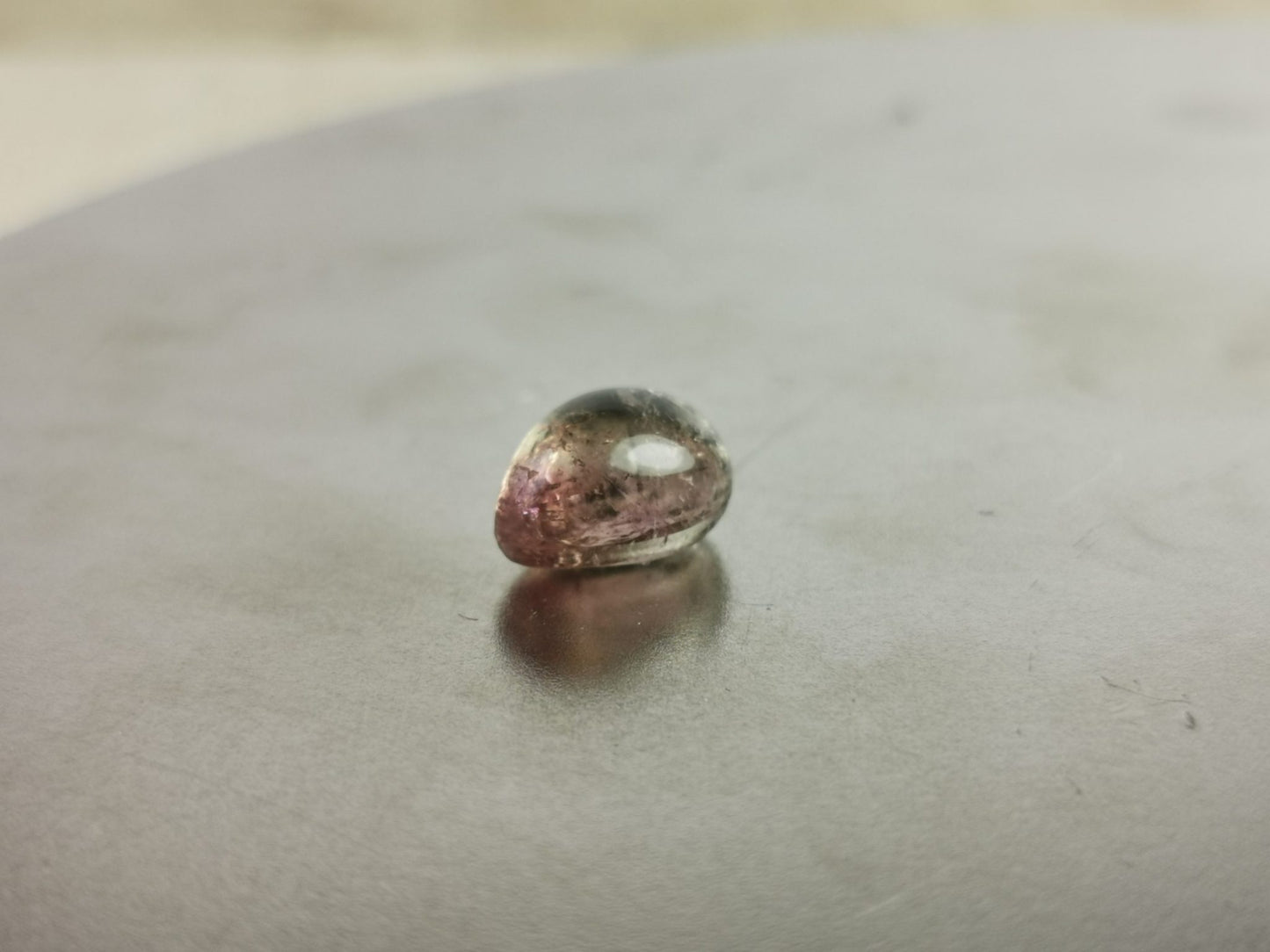 Tormalina taglio goccia cabochon 3,59 ct