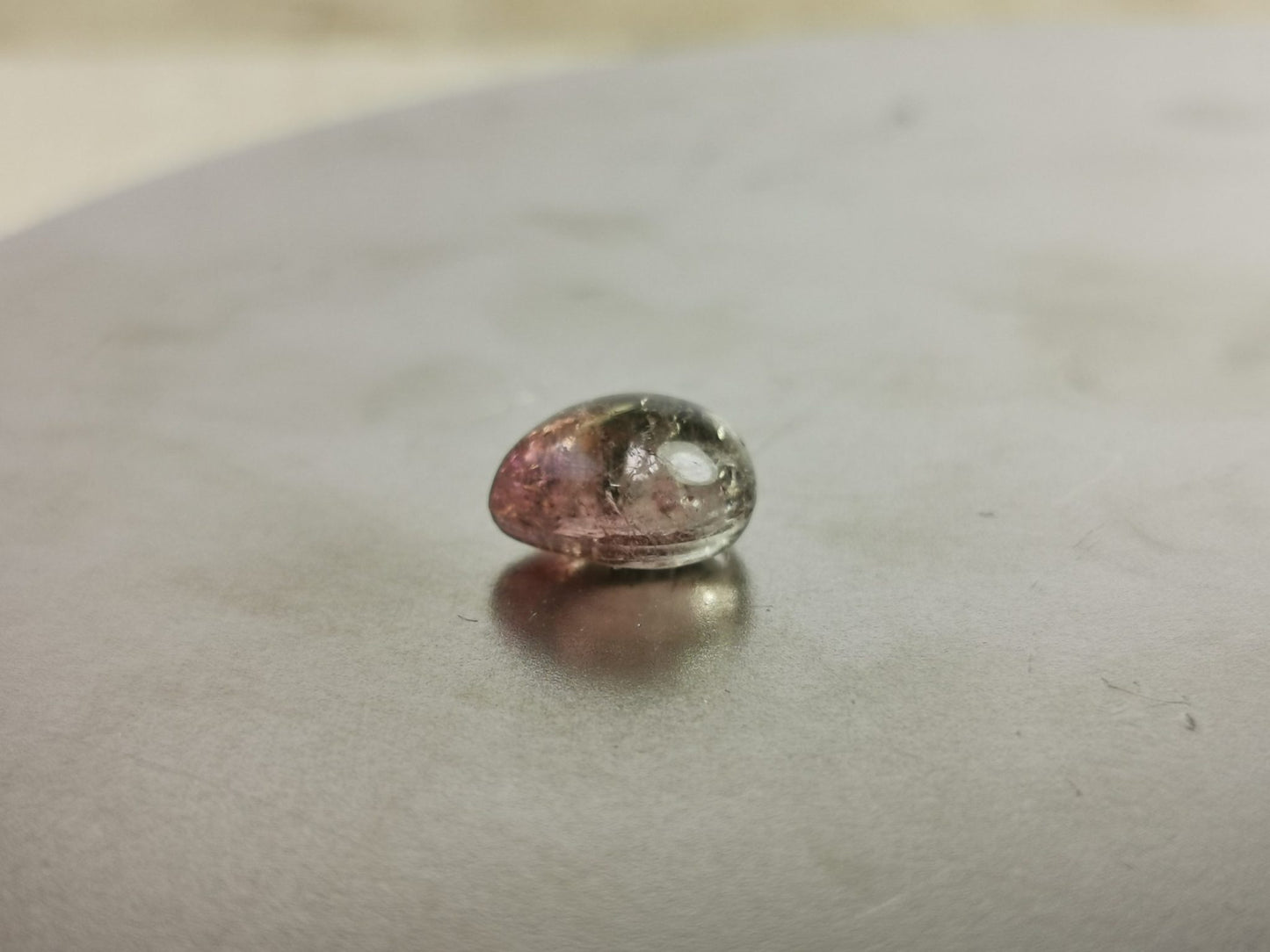 Tormalina taglio goccia cabochon 3,59 ct