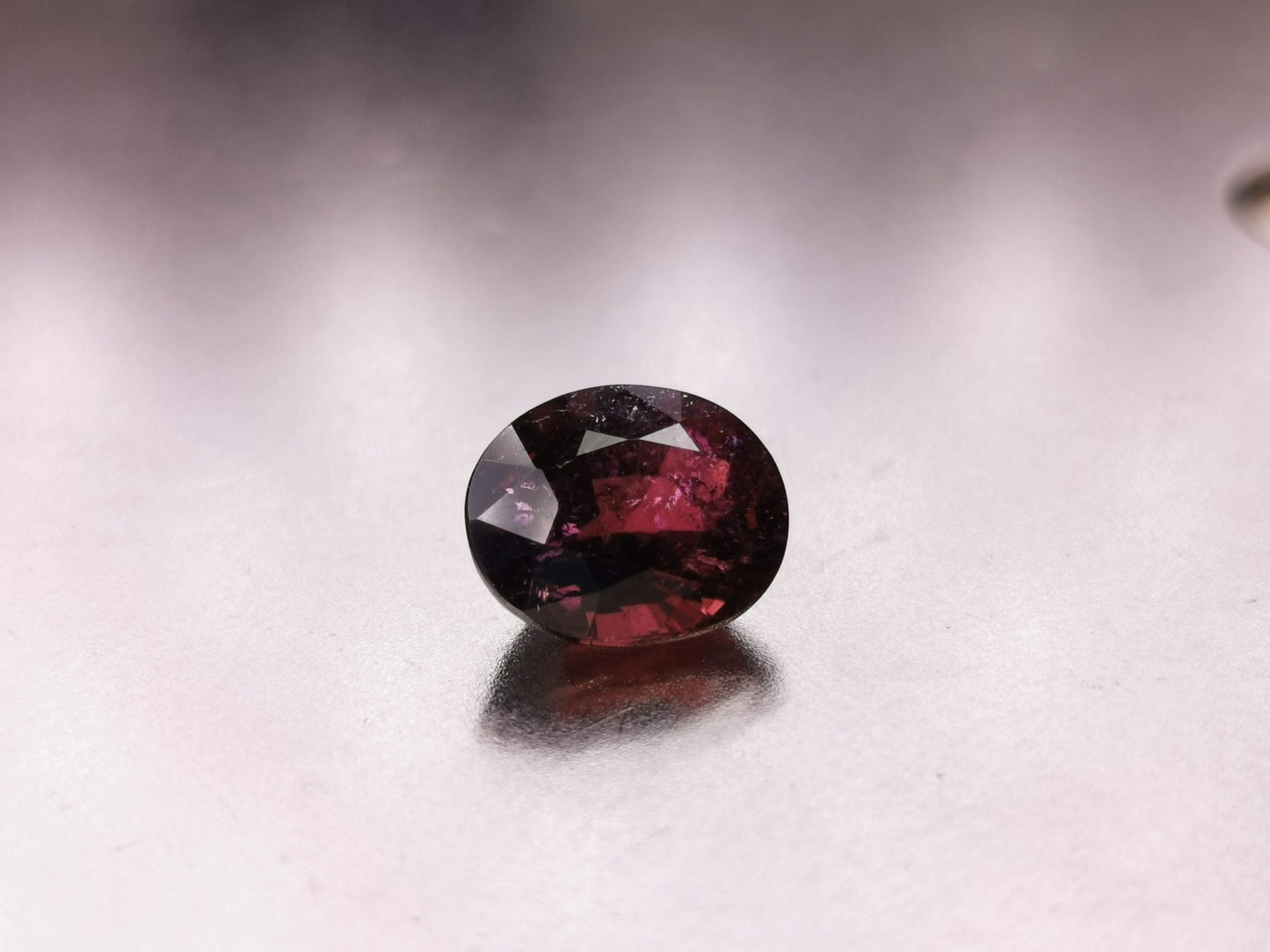 Tormalina taglio ovale 3,90 ct