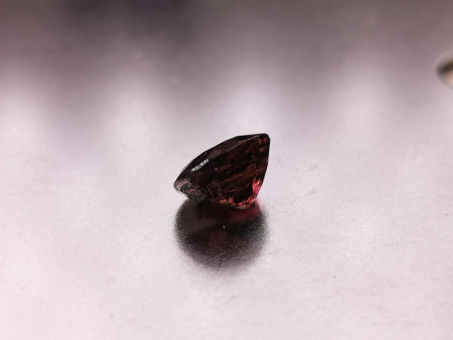 Tormalina taglio ovale 3,90 ct