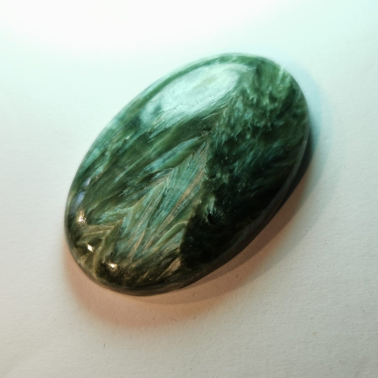 Serafinite taglio ovale cabochon 42,74 ct