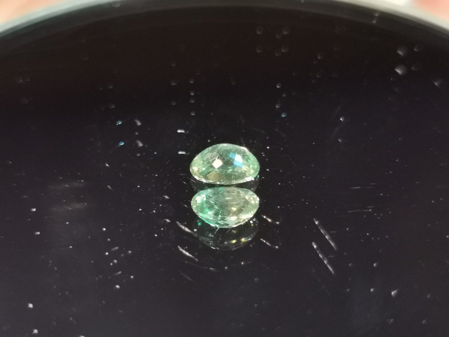 Apatite taglio ovale 0,67 ct