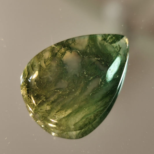 Agata Muschiata taglio goccia cabochon 21,52 ct