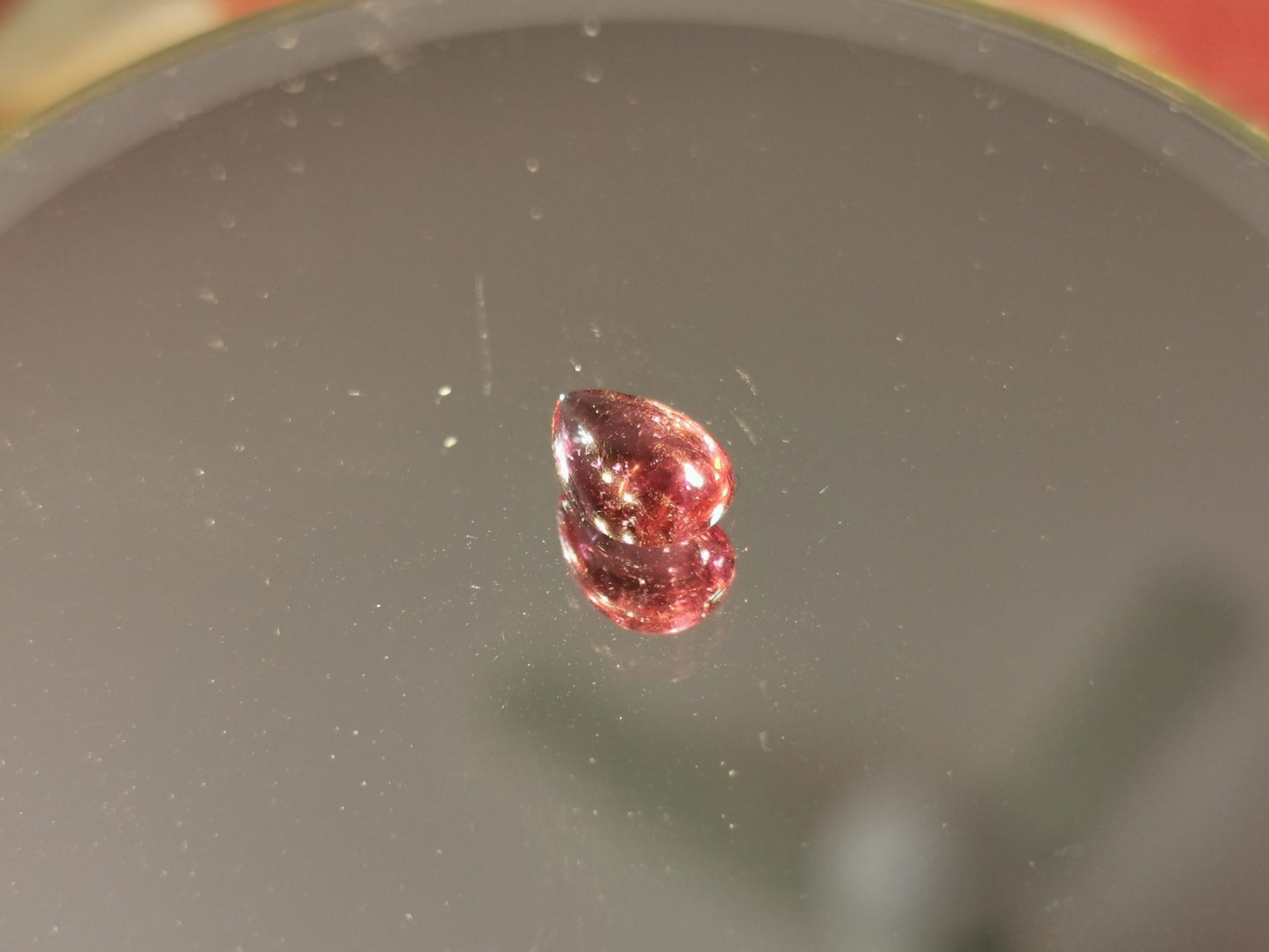 Tormalina taglio goccia cabochon 1,46 ct