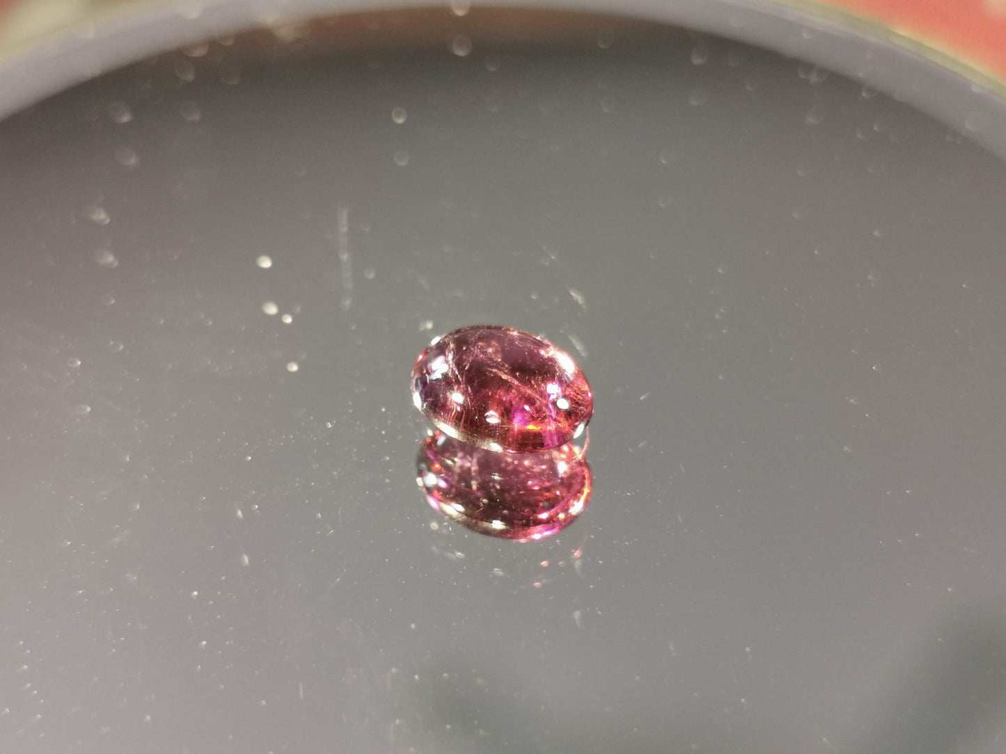 Tormalina taglio ovale cabochon 1,88 ct