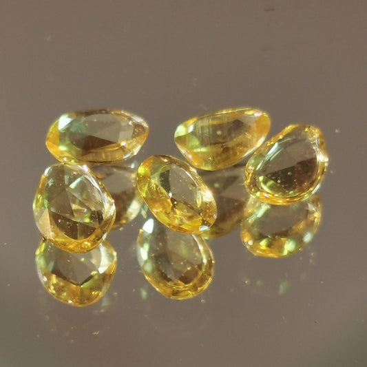 Lotto di 5 Zaffiri giallo taglio rosetta forma fancy 1,13 ct totali