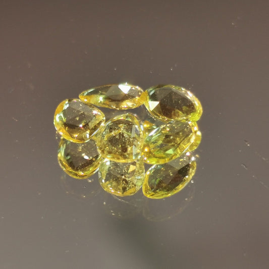 Lotto di 5 Zaffiri giallo taglio rosetta forma fancy 1,39 ct totali