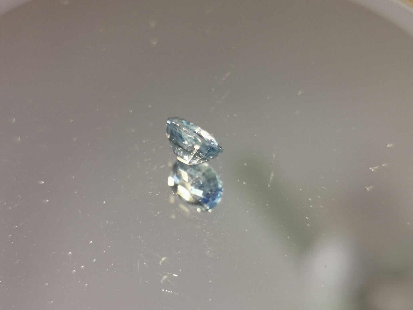 Zaffiro taglio ovale 1,22 ct