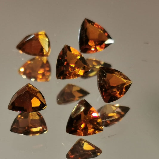 Lotto di 6 Tormaline taglio trilliant 1,02 ct totali