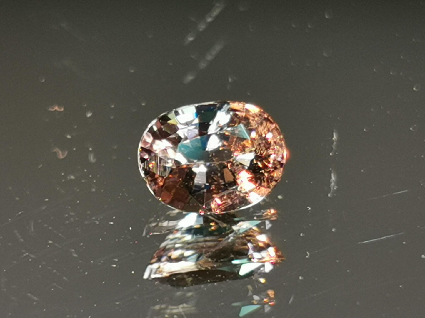 Zircone naturale taglio ovale 0,93 ct