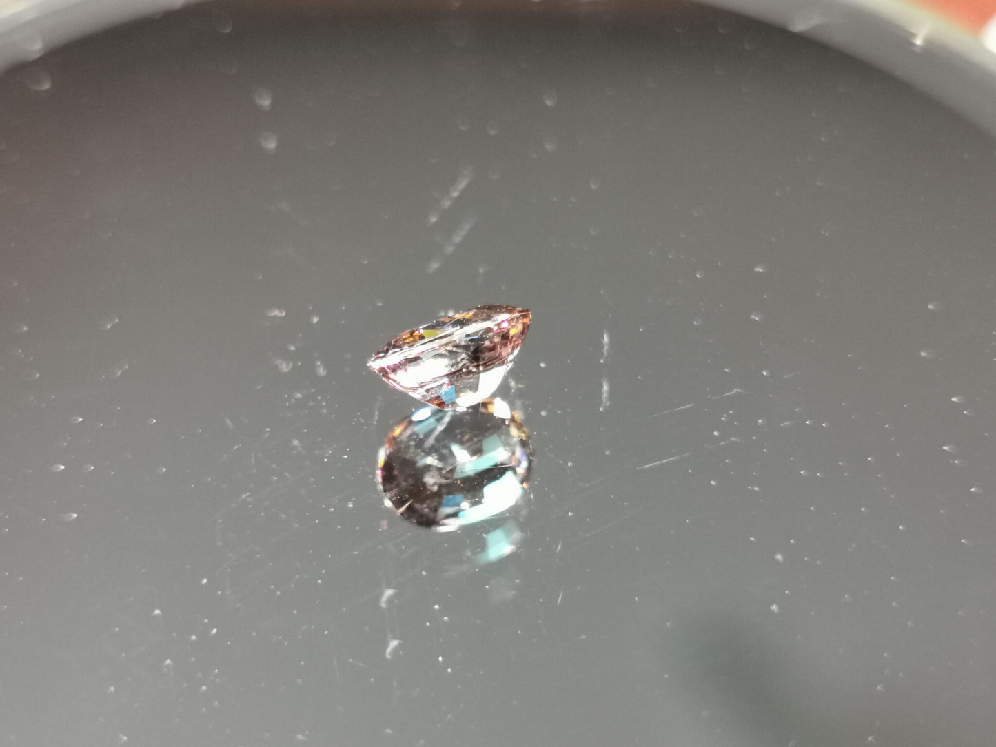Zircone naturale taglio ovale 0,93 ct