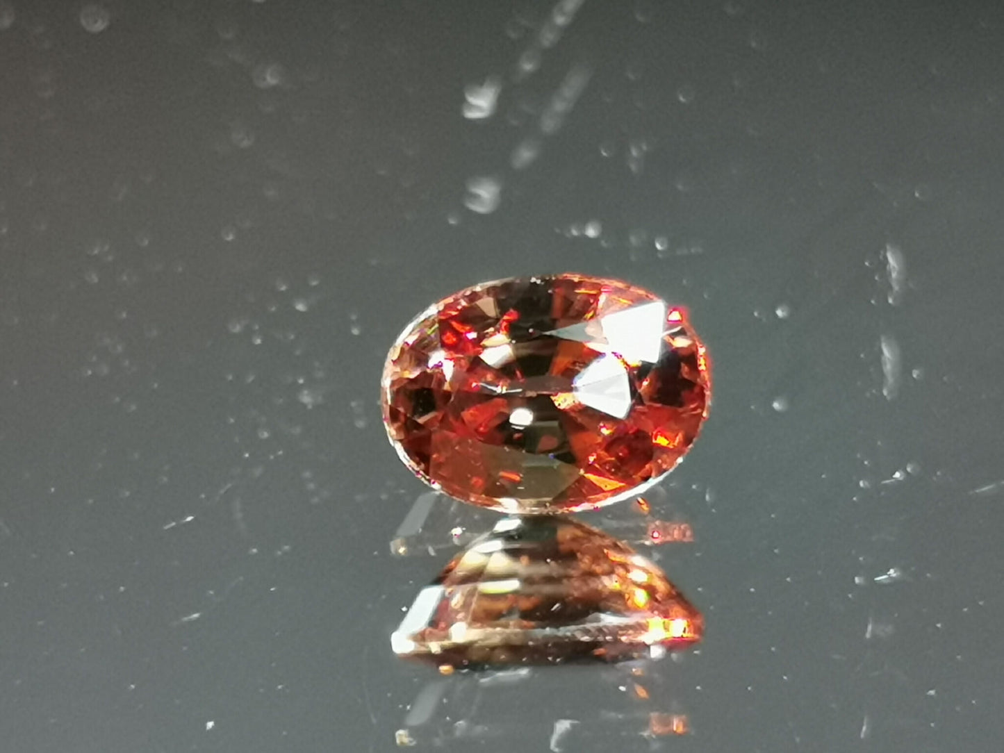 Zircone naturale taglio ovale 1,27 ct