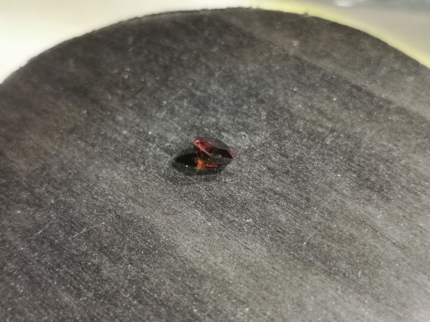 Granato Piropo-Almandino taglio esagonale a gradini 1,16 ct