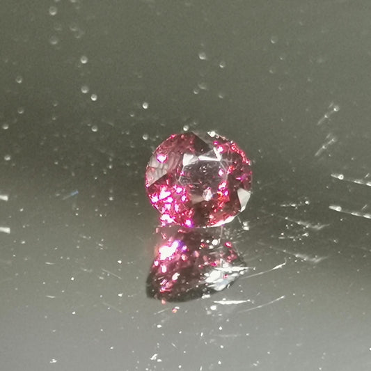 Granato Rodolite taglio ovale 1,71 ct