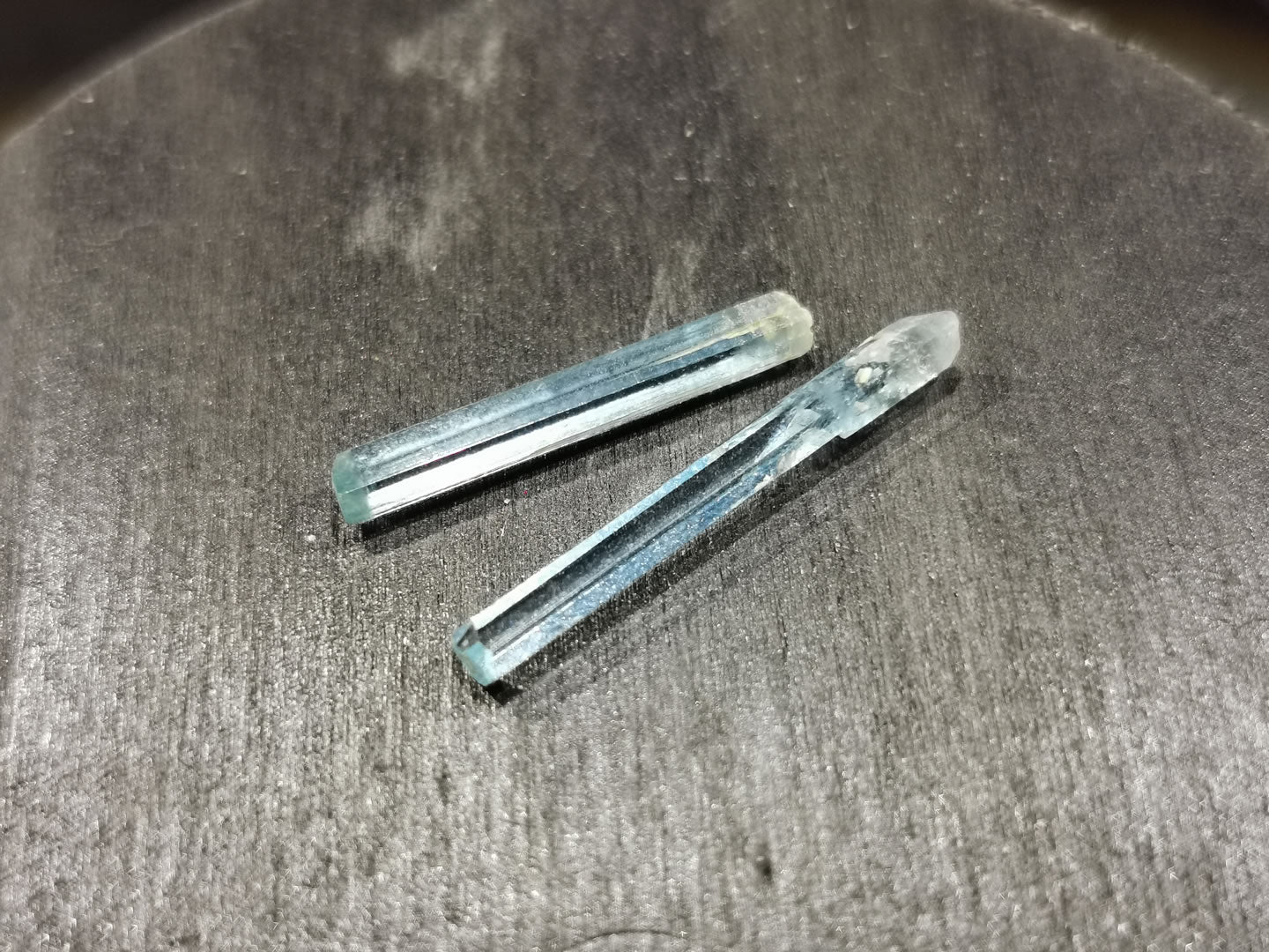 Coppia di Acquamarine grezze 3,51 ct