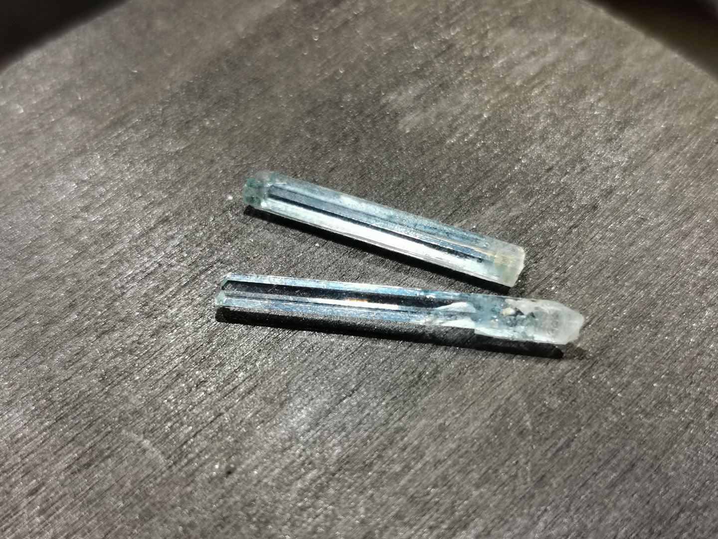 Coppia di Acquamarine grezze 3,51 ct