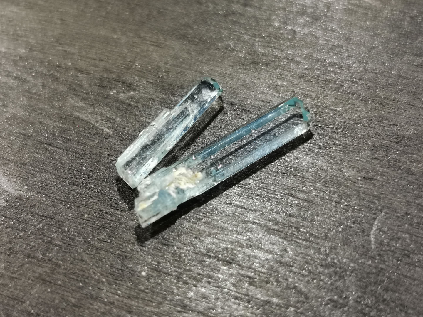 Coppia di Acquamarine grezze 3,66 ct