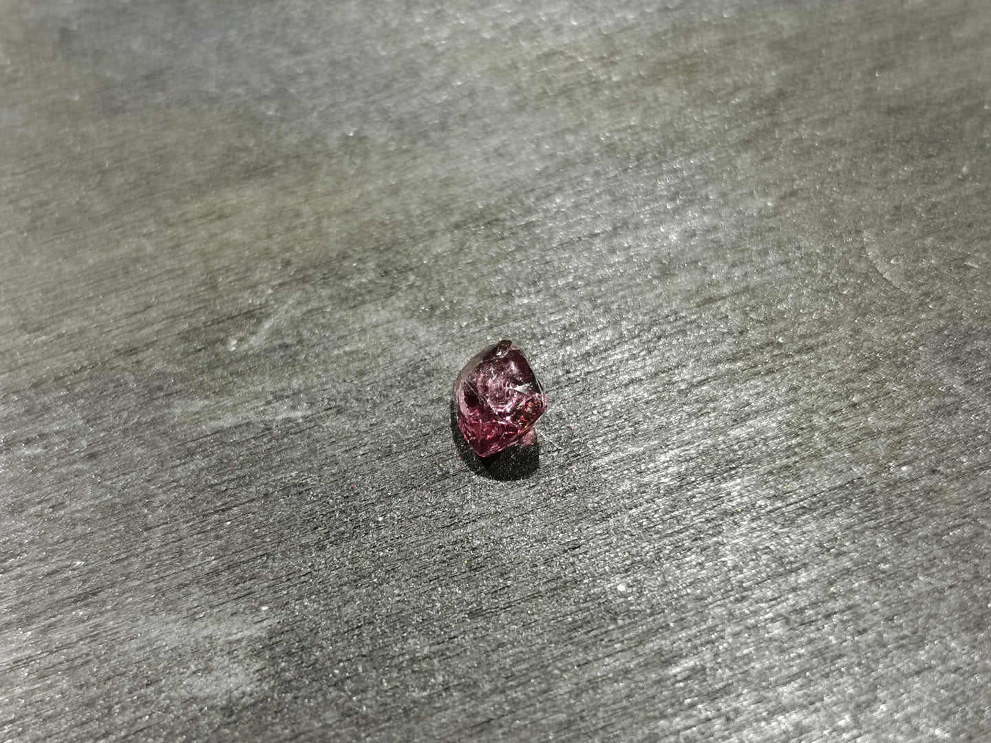 Spinello naturale taglio antico a cuscino 0,70 ct