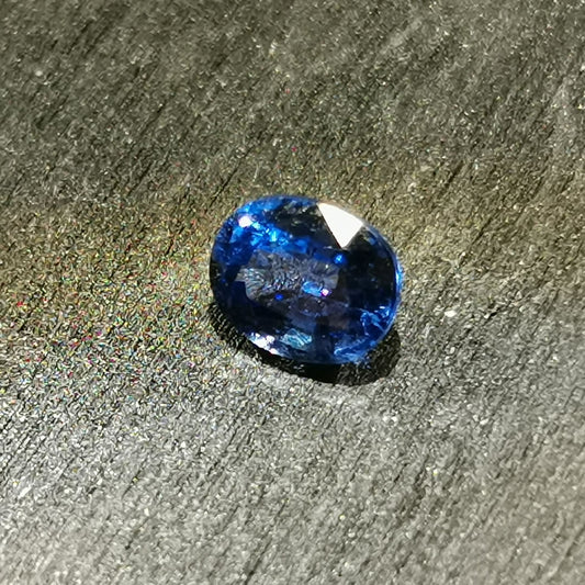 Cianite taglio ovale 0,54 ct