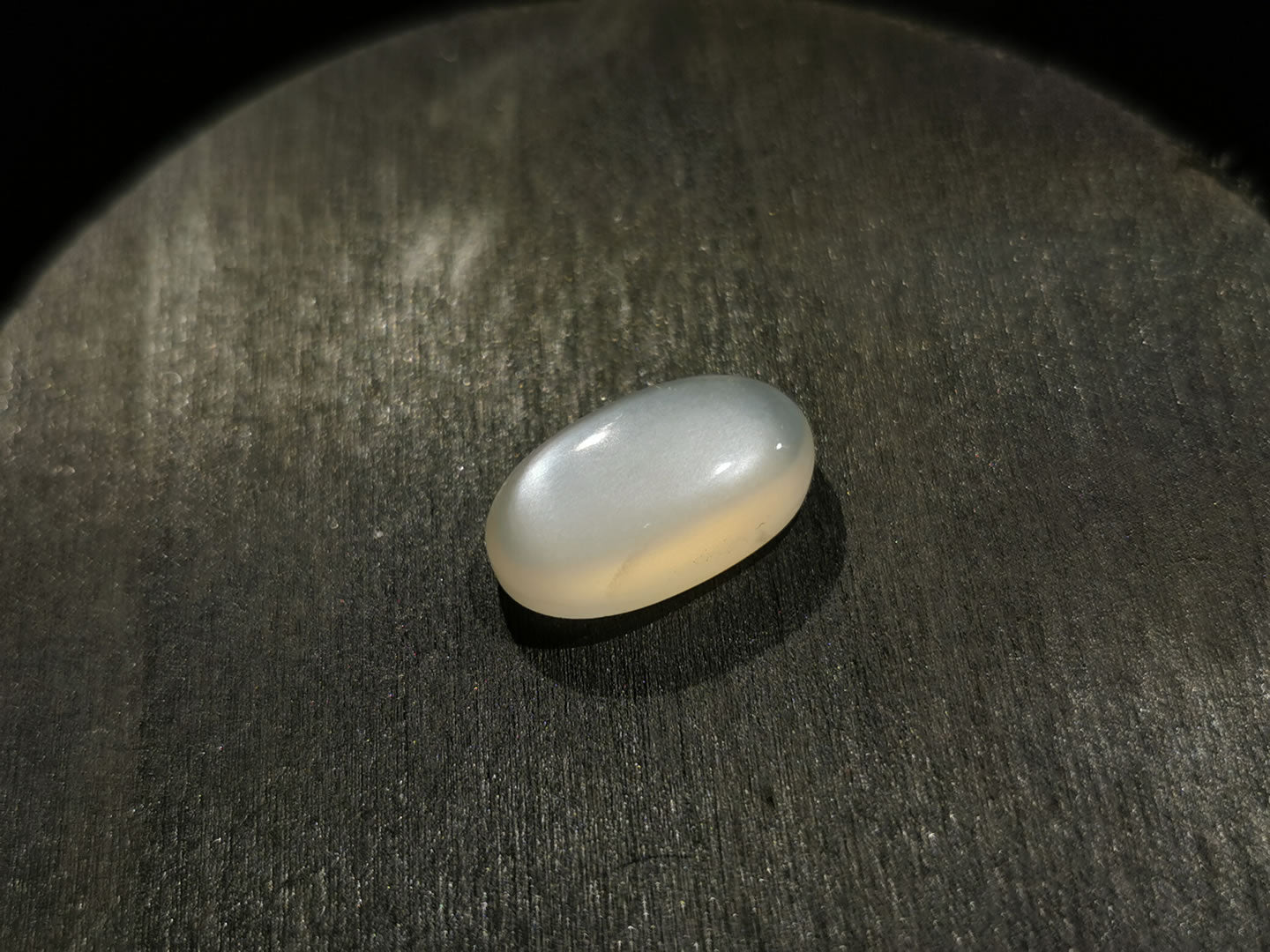 Adularia Pietra di Luna taglio ovale cabochon 8,48 ct