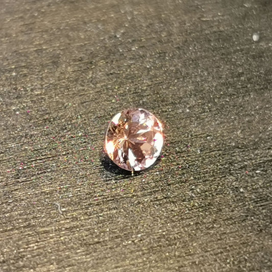 Granato cangiante taglio rotondo 0,29 ct